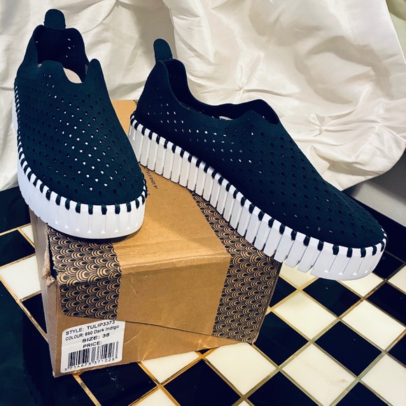 NWT Danish 1.5” Platform Blue Slip Ons - Picture 9 of 16